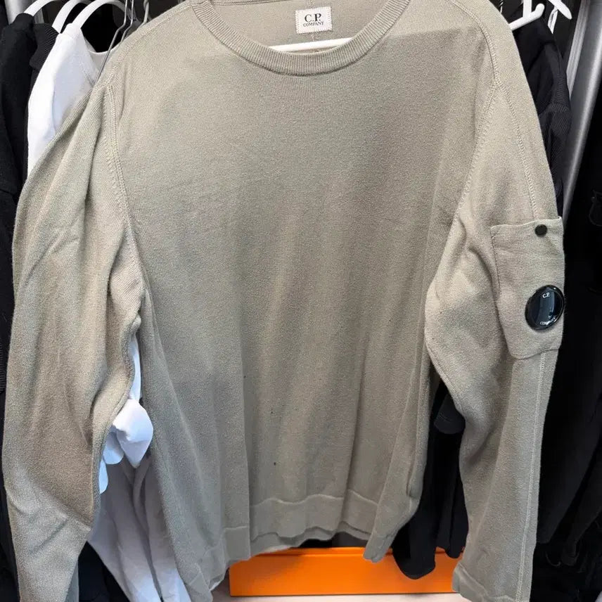 [BUNJANG] CP Company Crewneck Sweatshirt Beige / Cp컴퍼니 맨투맨