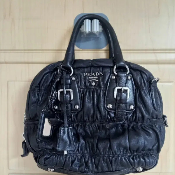 [BUNJANG] Prada Gaufre Nappa Leather Tote Bag / 정품 프라다 고프레 토트백 나파가죽