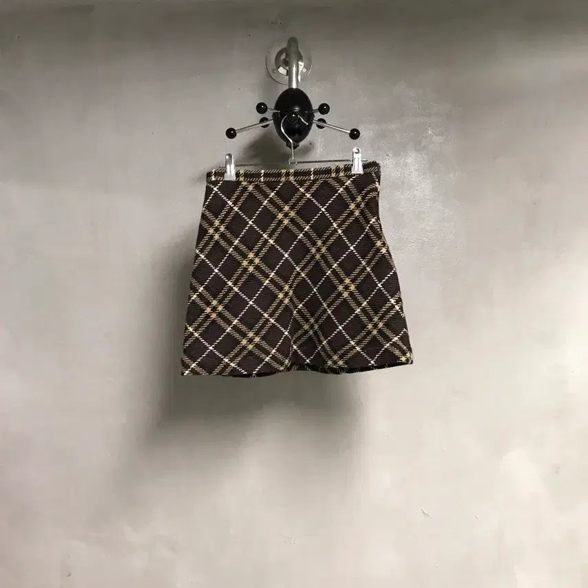 [BUNJANG] Burberry Skirt Women's Size 12 / 버버리 스커트 12(W)