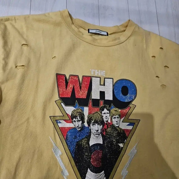 [BUNJANG] Punch The Hook Cropped Short Sleeve T-Shirt / 펀칭 더 후 락 크롭 반팔