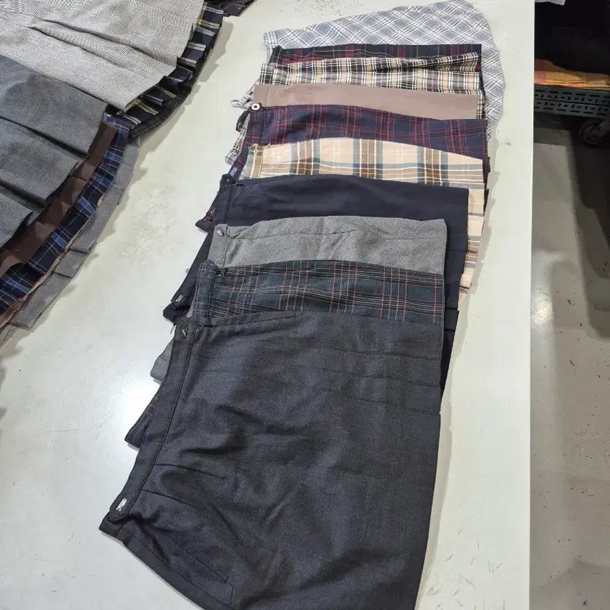 [BUNJANG] Used School Uniform Skirt Size 62 (10 pcs) / 중고 교복치마 사이즈 62. 10장