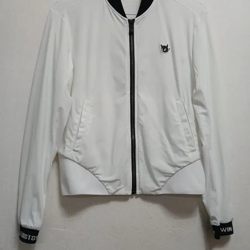 [BUNJANG] WAAC Golf Wear Women's Windbreaker Jacket Size 1 (85) / 왁 WAAC 골프웨어 여성 바람막이 자켓 점퍼 사이즈 1 (85)