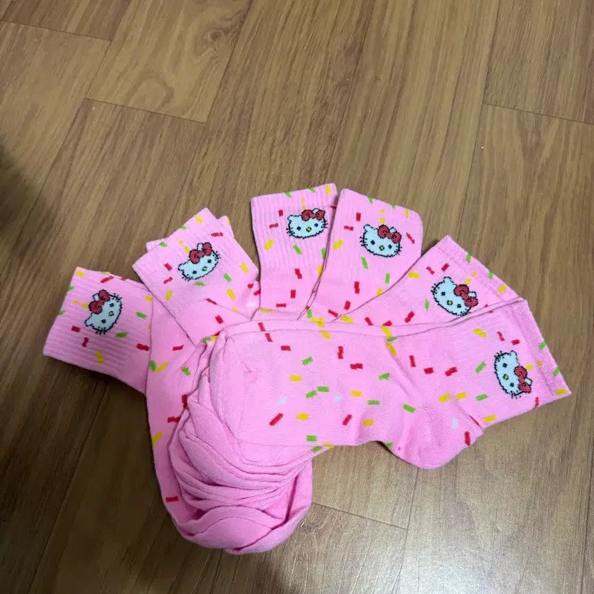 [BUNJANG] Kitty 6-Pair Sock Bundle / 키티 양말 6켤레 일괄판매
