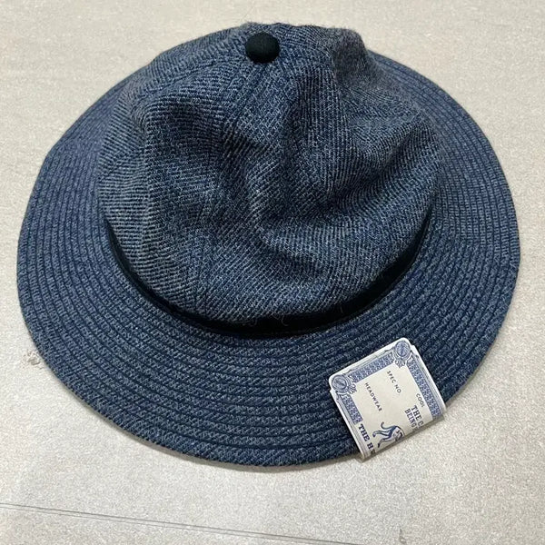 [BUNJANG] Dog and Co HWDOG Denim Bucket Hat / 도그앤코 hwdog 데님 버킷햇 팝니다
