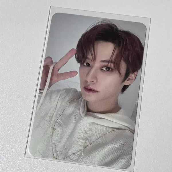 [BUNJANG] Stray Kids Lee Know Soundwave Lucky Draw Photocard / 스키즈 스트레이키즈 락 리노 사운드웨이브 사웨 특전 포카