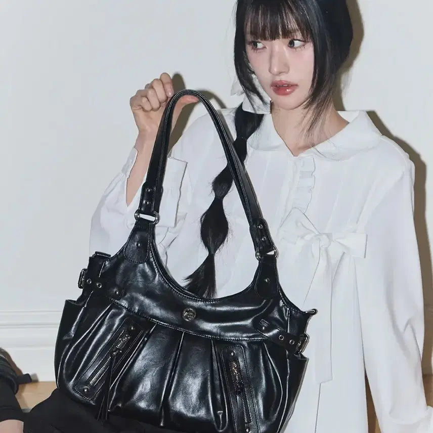 [BUNJANG] Illygo Ember Buckle Shoulder Bag Black / 일리고 엠버 버클 숄더백 블랙