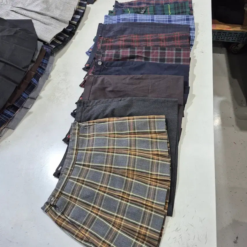 [BUNJANG] Used School Skirt Size 65 (Set of 10) / 중고 교복치마 사이즈 65. 10장