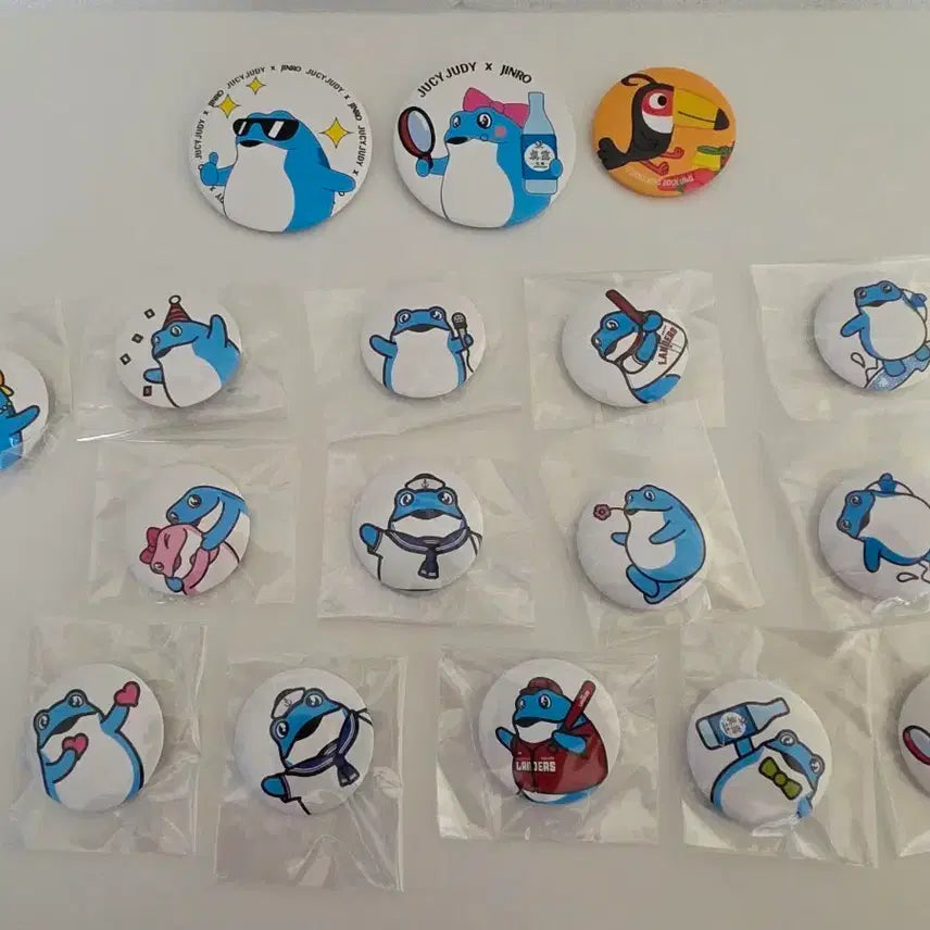 [BUNJANG] Jinro Tokki Doukkupsanghoe Badge Bundle Set / 두껍상회 뱃지