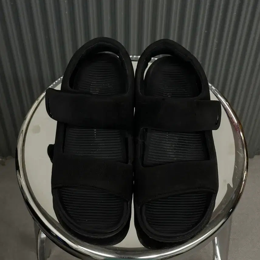[BUNJANG] Nike Black Velcro Strap Sandals / 나이키 벨크로 스트랩 샌들 [270]