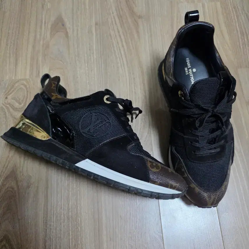 [BUNJANG] Louis Vuitton Runway Sneakers Black Pattern Size 245 / 루이비통 런웨이 245