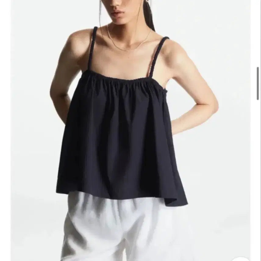 [BUNJANG] COS Gathered Camisole Top Navy / COS 개더드 캐미 탑 끈나시 네이버