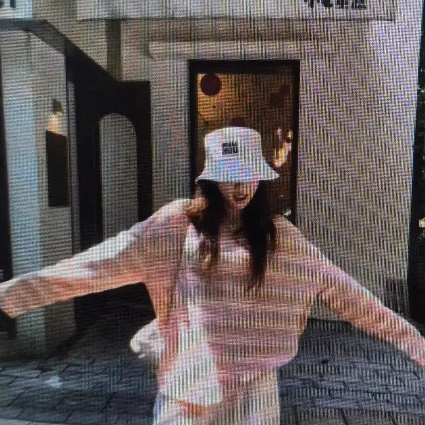 [BUNJANG] Striped Long Sleeve T-Shirt (2 Colors) / (해외배송)스트라이프 긴팔 티셔츠 2컬러