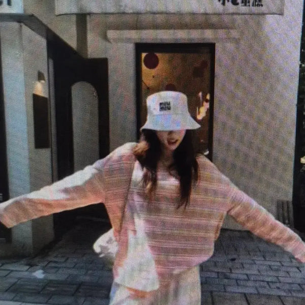 [BUNJANG] Striped Long Sleeve T-Shirt (2 Colors) / (해외배송)스트라이프 긴팔 티셔츠 2컬러