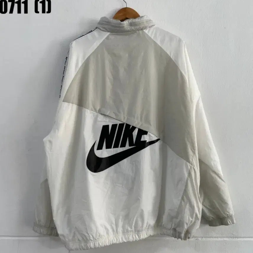 [BUNJANG] Nike Training Zip-Up Windbreaker Jacket XL / 나이키 트레이닝 상의 집업 자켓 바람막이 XL