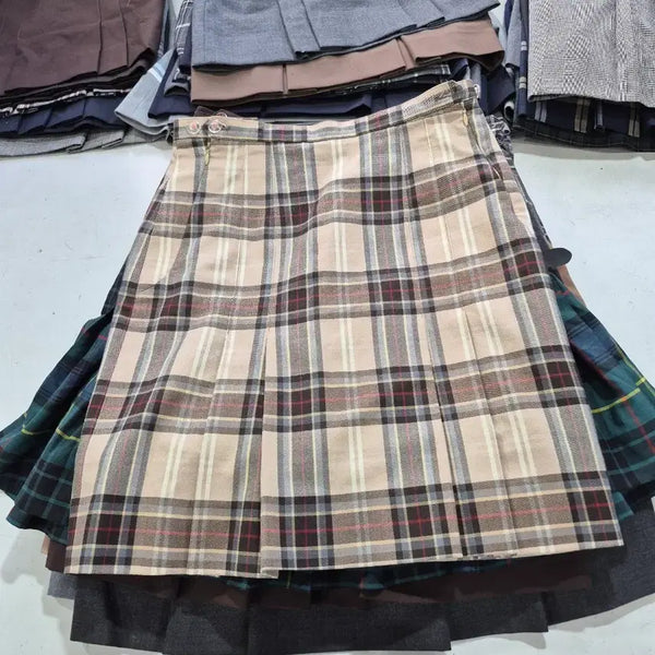 [BUNJANG] Used School Skirt Size 68 / 중고 교복치마 사이즈 68. 20장 재고떨이