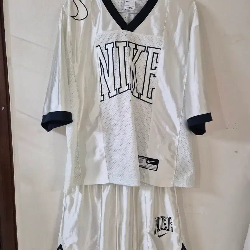 [BUNJANG] Nike Basketball Jersey and Shorts Set - Size L / 나이키 농구 저지 앤 쇼츠 세트 L