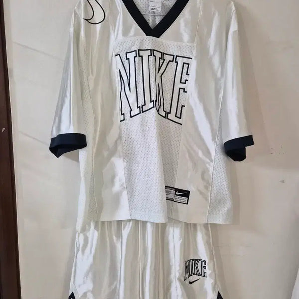 [BUNJANG] Nike Basketball Jersey and Shorts Set - Size L / 나이키 농구 저지 앤 쇼츠 세트 L