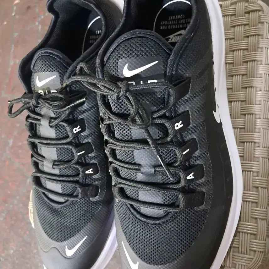 [BUNJANG] Nike Air Max Sneakers / 나이키 운동화 9.5 265/270