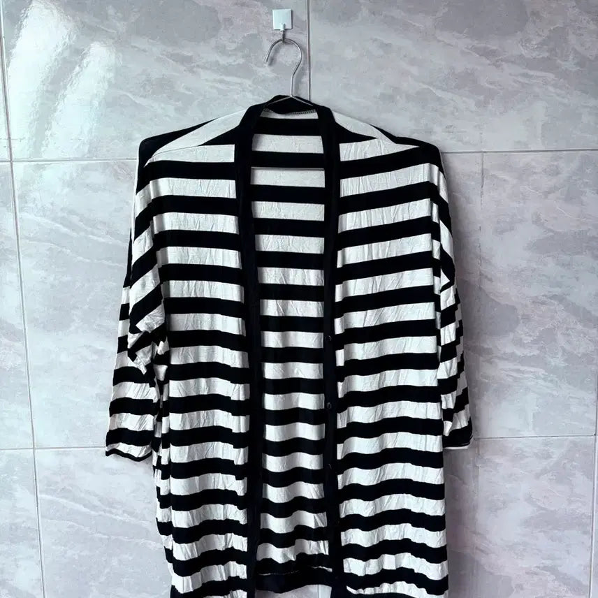 [BUNJANG] Women's Striped Cardigan Black/White / 스트라이프 가디건 블랙/화이트