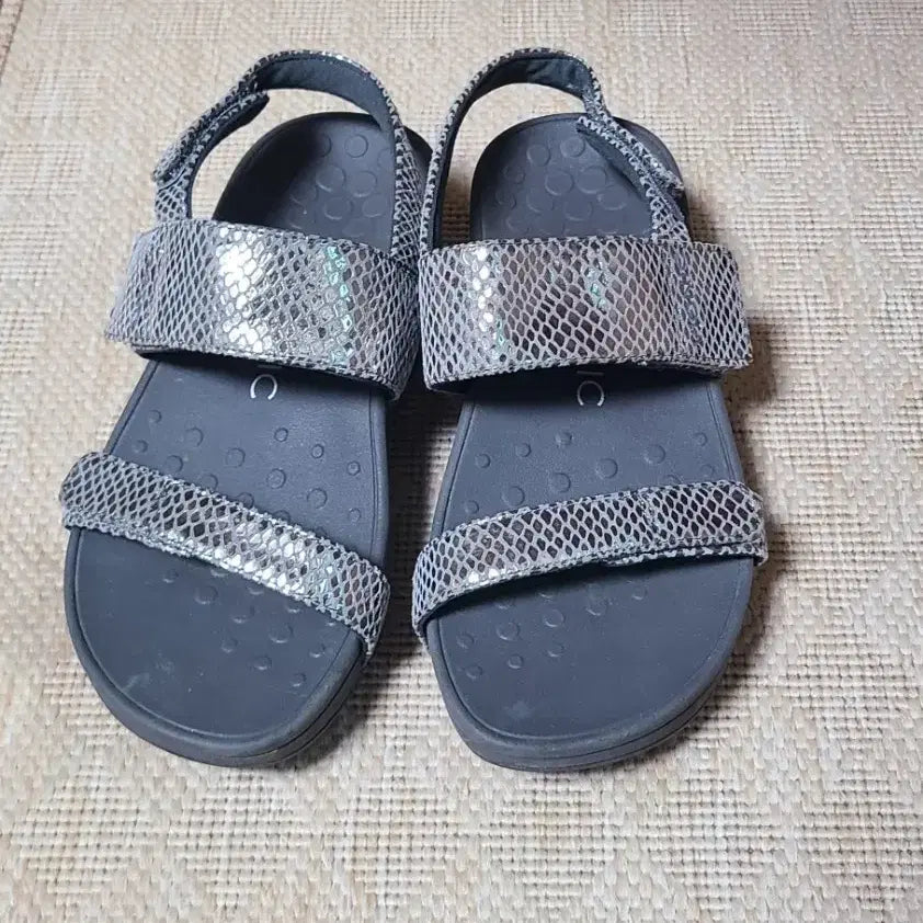 [BUNJANG] Vionic Pacific Bolinas Backstrap Wedge Sandals Snake Pattern / 바이오닉(Vionic) 퍼시픽 볼리나스 백스트랩 웨지 샌들