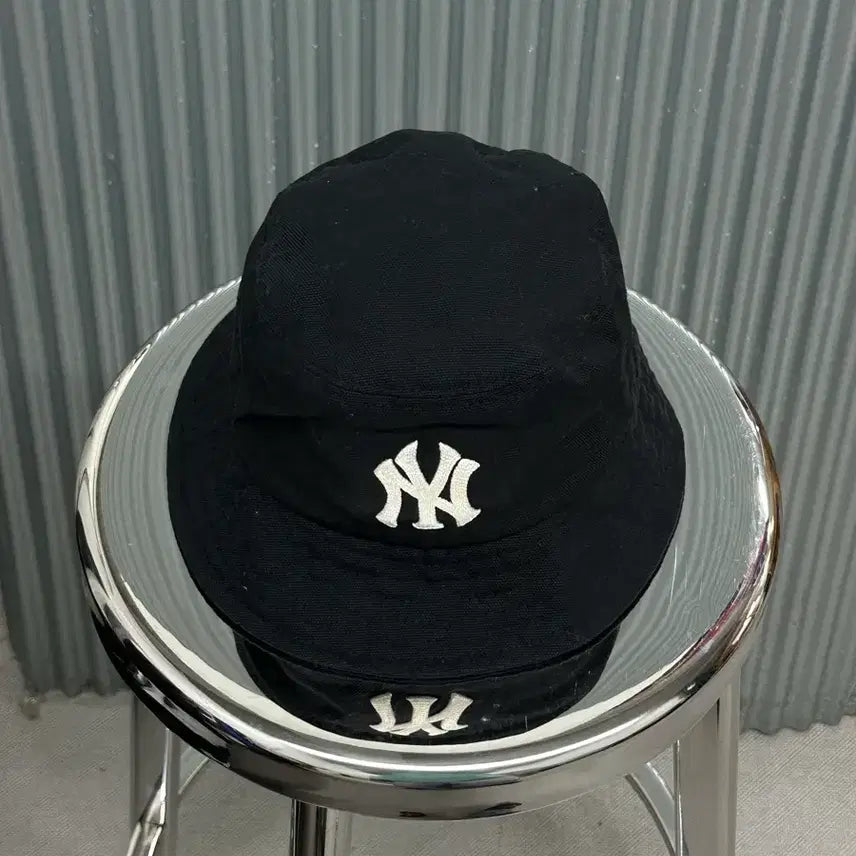 [BUNJANG] MLB New York Yankees Bucket Hat Black / MLB 뉴욕 양키스 버킷햇 [57]