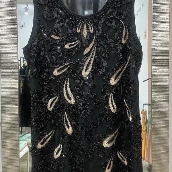 [BUNJANG] Black Sequin Embroidered Sleeveless Top / 블랙 스팽글 장식 나시
