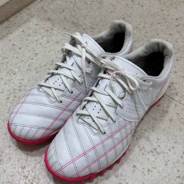 [BUNJANG] Definitive BS 2 TFxAG Hybrid 2.0 Soccer Cleats (Size 275) / 데피니브 BS 2 TFxAG 하이브리드 2.0 (275)