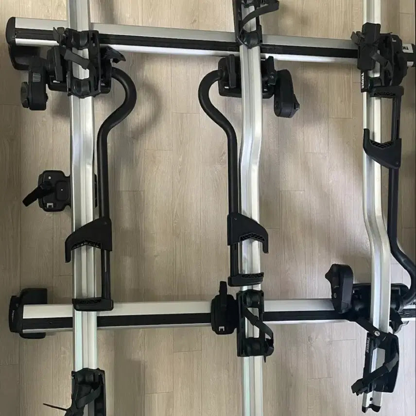 [BUNJANG] Thule Bike Carrier and Crossroad Bars Set / 툴레자전거캐리어+가로바