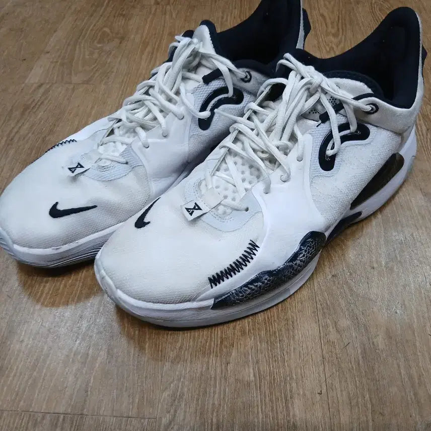 [BUNJANG] Nike PG 5 Basketball Shoes White/Black US 14 (320) / 나이키 PG5 농구화 흰검 US14 (320)