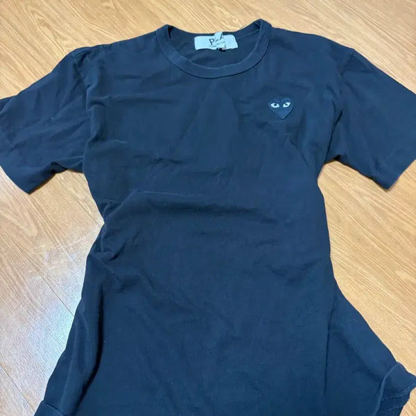 [BUNJANG] Comme des Garçons Black Logo Short Sleeve T-Shirt / 35000원)) 꼼데가르송 블랙 로고 반팔티 판매
