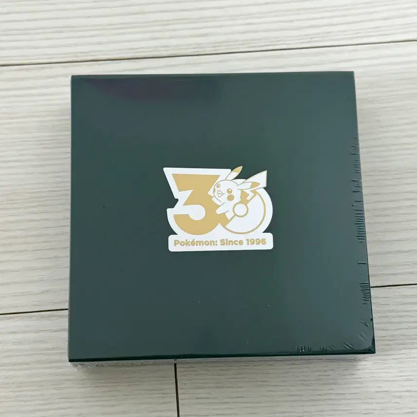 [BUNJANG] Pokemon 30th Anniversary Badge June Sealed / 포켓몬 30주년 뱃지 6월 미개봉