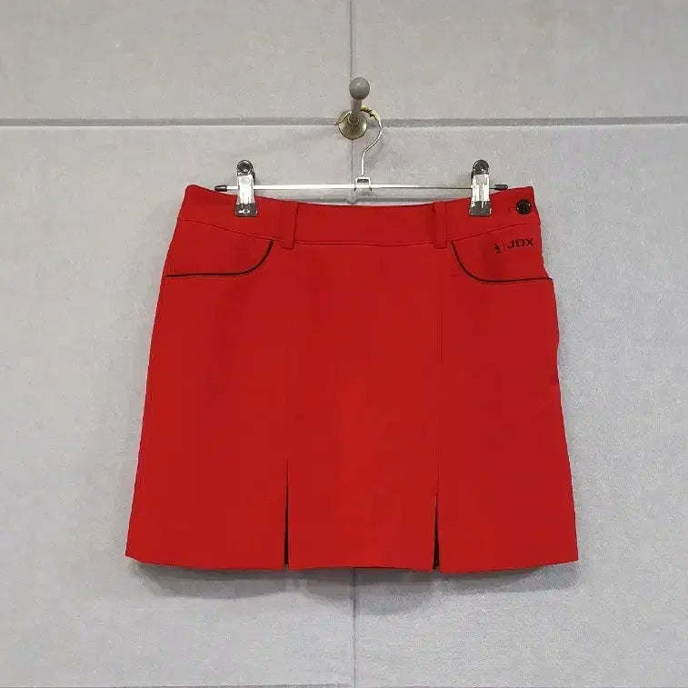 [BUNJANG] JDX Golf Skirt Size 64 Red Polyester Blend / #JDX 골프 스커트 64사이즈 레드