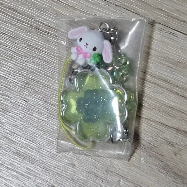 [BUNJANG] Sanrio Heisei Clover Strap Shirokurosa (Sealed) / 미개봉 산리오 헤이세이 클로버 스트랩 시로우사