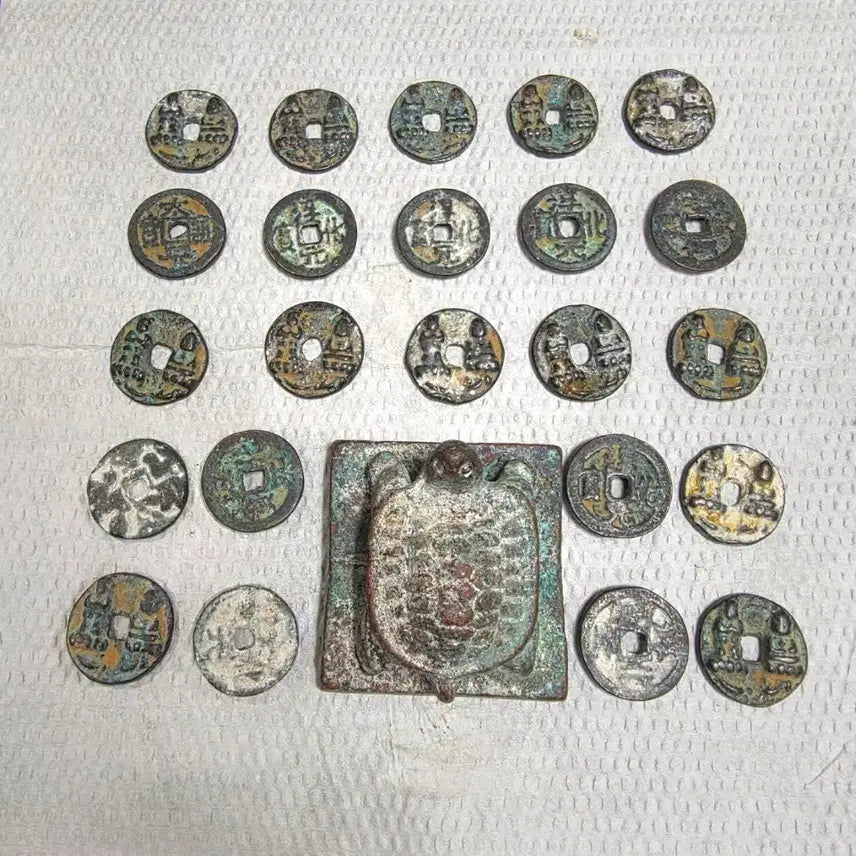 [BUNJANG] Turtle Seal and Buddha Coin Swirl-Coin (Set of 23) / 거북이낙관.부처동전순화원보