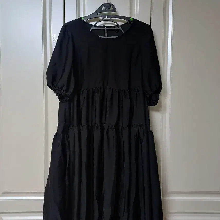 [BUNJANG] COS Black Volume Dress / 코스COS 블랙볼륨원피스 55-66