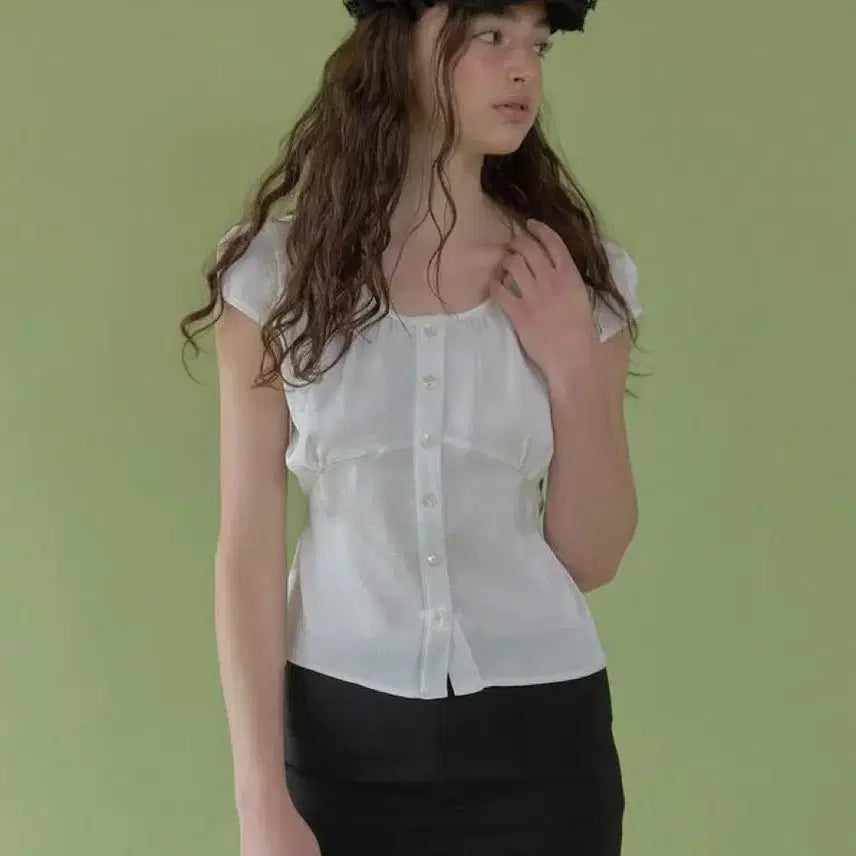 [BUNJANG] Headment Gleam Blouse / 헤더먼트 gleam 글림 블라우스