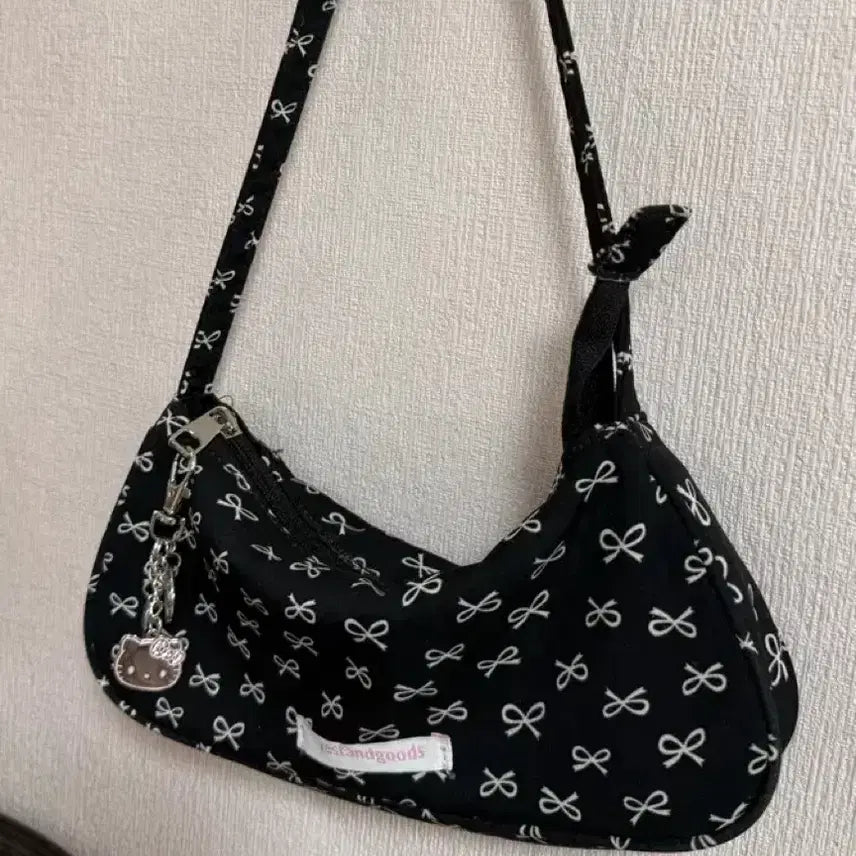 [BUNJANG] restandgoods Shoulder Bag with Ribbon Pattern / restandgoods 숄더백