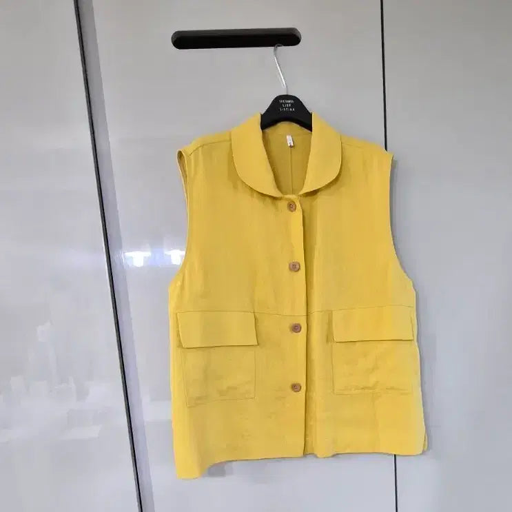 [BUNJANG] BARI Yellow Linen Sleeveless Vest / BARI 옐로우 린넨 민소매 조끼