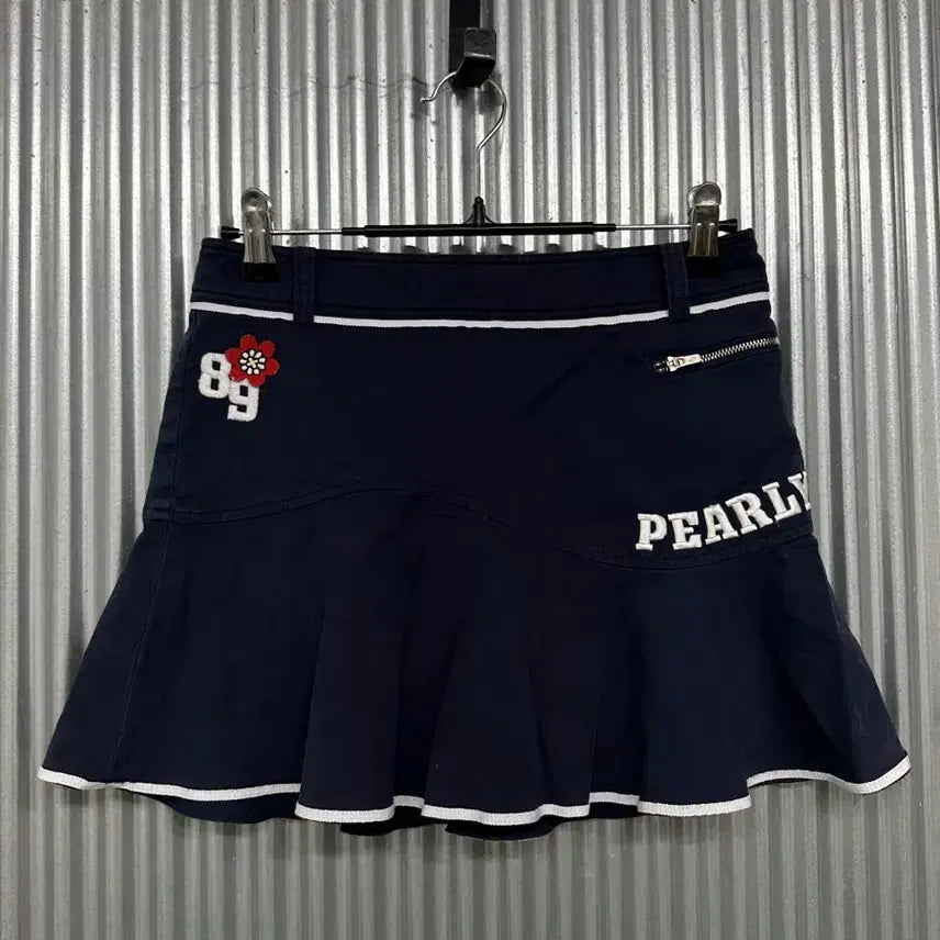 [BUNJANG] Pearly Gates Navy Flare Golf Skirt / 펄리게이츠 네이비 플레어 골프 스커트