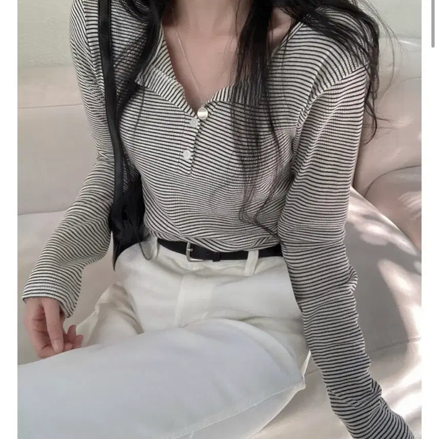 [BUNJANG] Romantic Line Saint Button Open Neck Blouse / 로맨틱라인 세인트버튼 오픈넥 판매