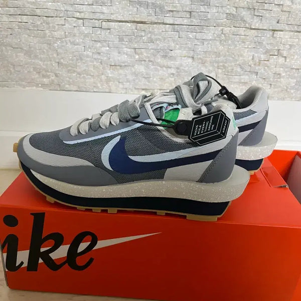[BUNJANG] Nike x Sacai LDWaffle Cool Grey/Navy (235mm) / 나이키 사카이 와플 회색 네이비 235mm