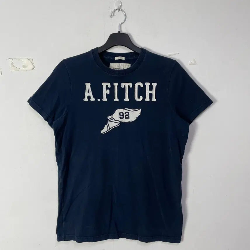 [BUNJANG] Abercrombie & Fitch Navy Short-Sleeve T-Shirt / 아베크롬비 앤 피치 반팔 티셔츠 네이비