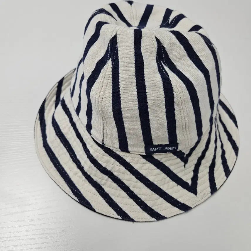 [BUNJANG] Saint James Striped Bucket Hat / 세인트제임스 스트라이프 버킷햇 벙거지 모자