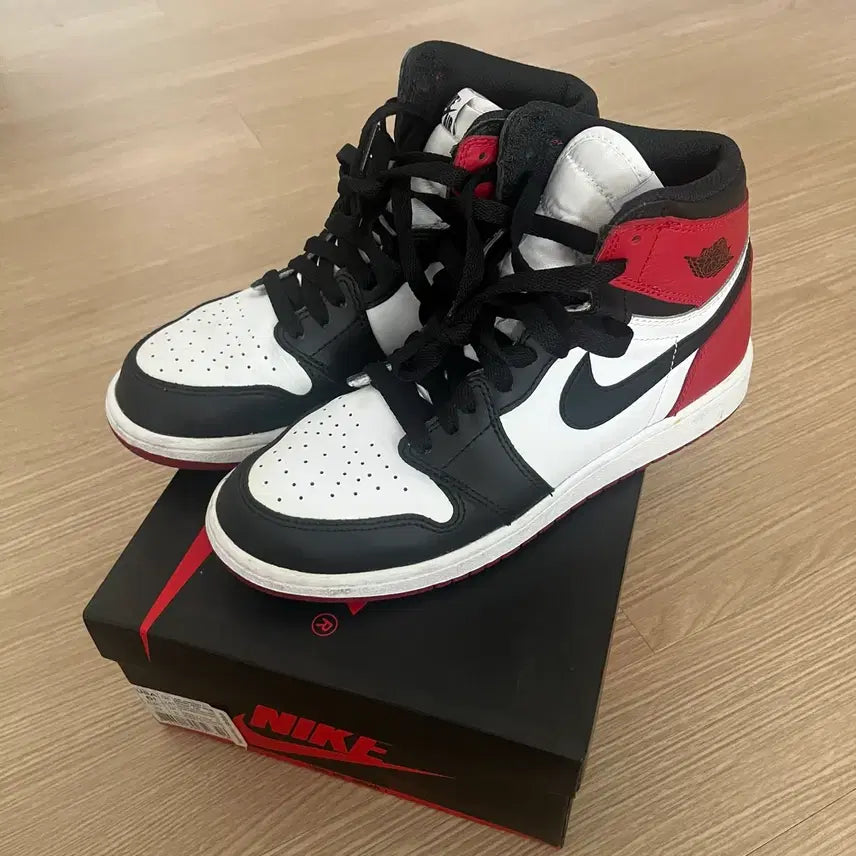 [BUNJANG] Nike Air Jordan 1 High OG Black Toe GS / 나이키 에어 조던 1 하이 OG 블랙토 GS 245