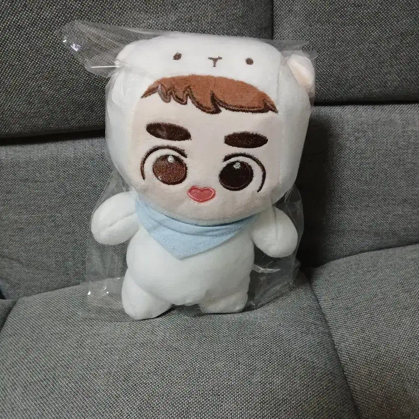 [BUNJANG] EXO D.O. Kyungsoo "Bear Hat" Plush Doll / 엑소 도경수 디오 인형 판매
