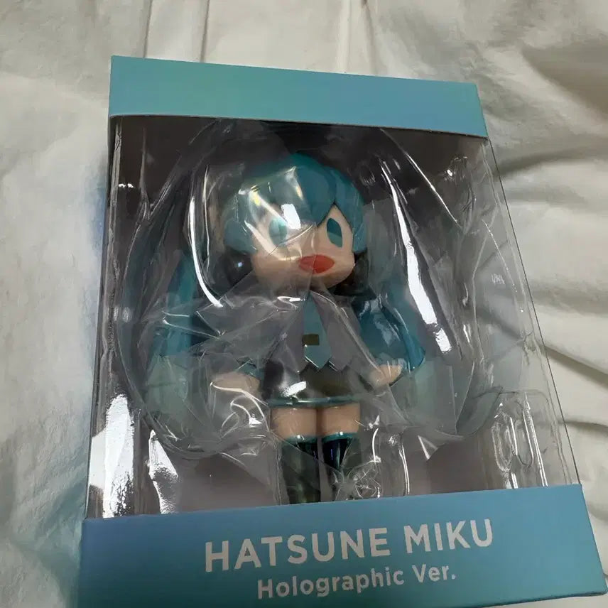 [BUNJANG] Hello Good Smile Hatsune Miku Holographic Figure (Sealed) / 헬로 굿스마일 하츠네 미쿠 홀로그래픽 미개봉