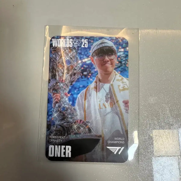 [BUNJANG] T1 Faker Worlds Championship Photocard / MSI 대전 팬페스타 2025 T1 오너 월즈 우승 포토카드