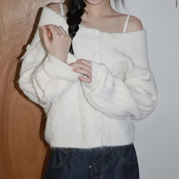 [BUNJANG] Shift Eight Cara Off-Shoulder Cable Knit Long Sleeve Wool Sweater / 시프트에잇 카라 오프숄더 꽈배기 긴팔 울 니트