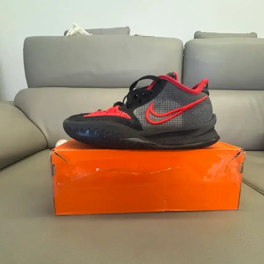 [BUNJANG] Nike Kyrie Low 4 Basketball Shoes / 나이키 카이리 로우 4 농구화