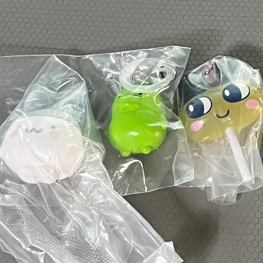[BUNJANG] Tamagotchi Kuchipatchi Mimitchi Mameitchi Colorful Candy Gacha / 다마고치 구치파치 미미치 마메치  메지루시 플로키 컬러풀 캔디 가챠